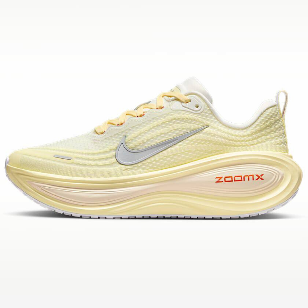 Nike Vomero Plus - Amarelo Claro/Vermelho