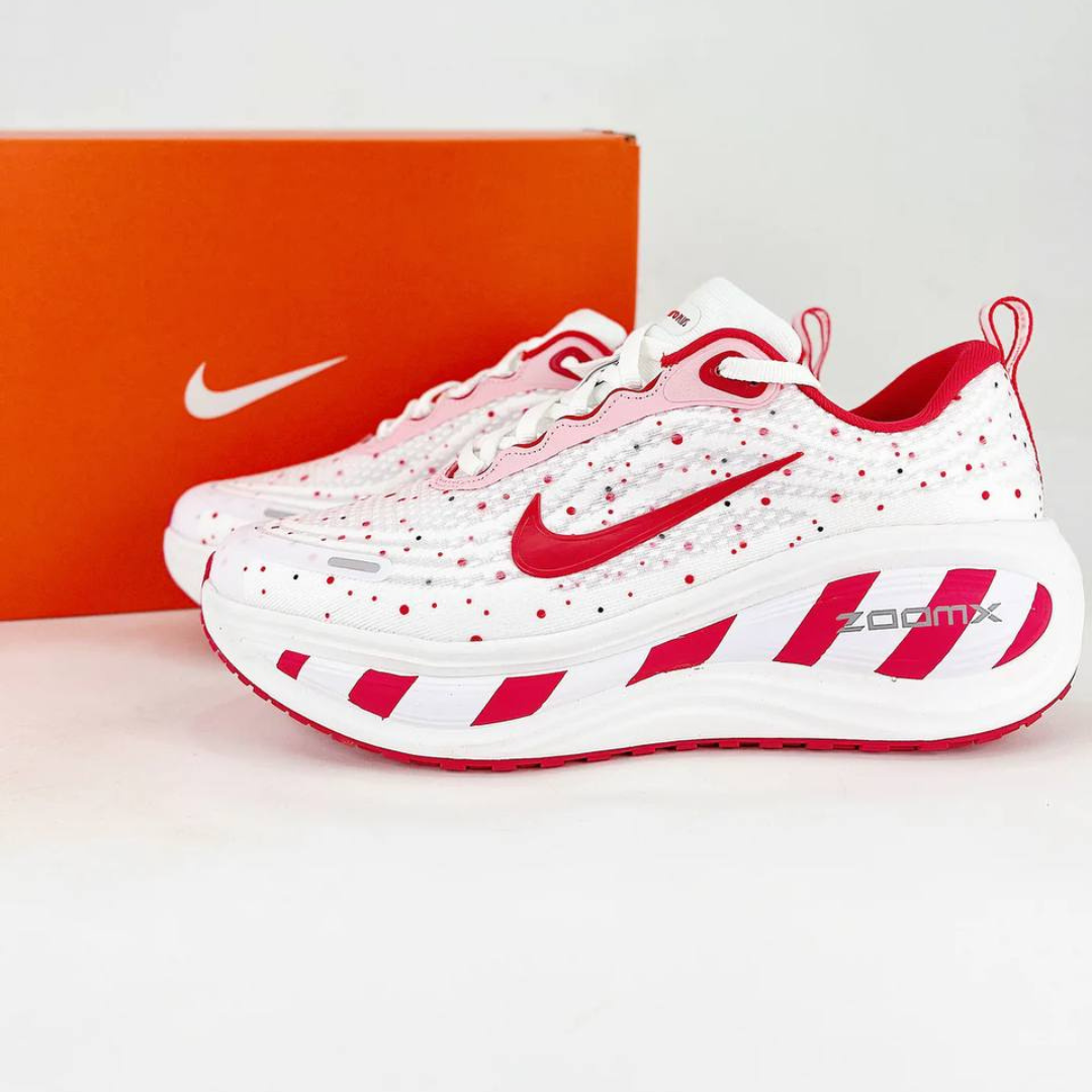 Nike Vomero Plus - Branco/Vermelho Carmim