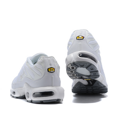 Nike Air Max plus "Triple White"