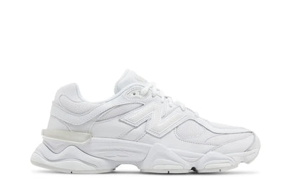 Tênis New Balance 9060 Triple White