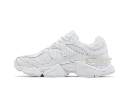 Tênis New Balance 9060 Triple White