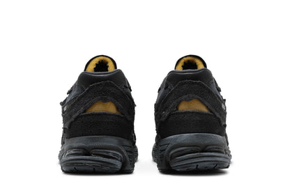 Tênis New Balance 2002R Protection Pack Phantom Cinza Camurça Mesh Preto