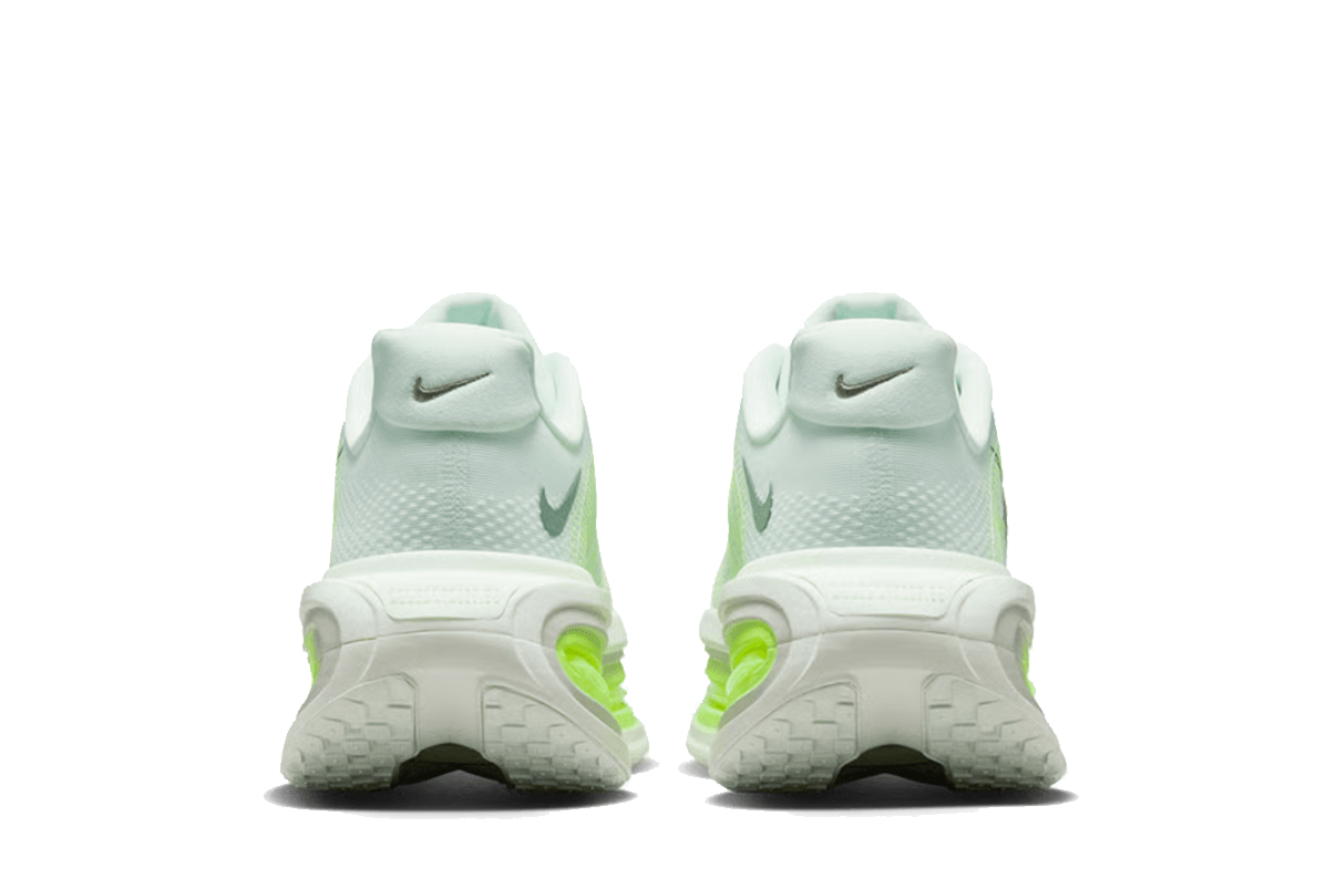 Vomero Premium Barely Volt Verde