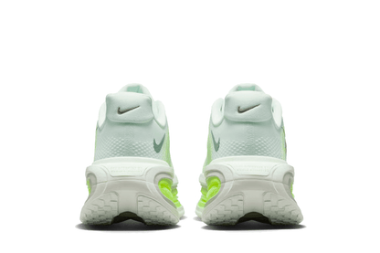 Vomero Premium Barely Volt Verde